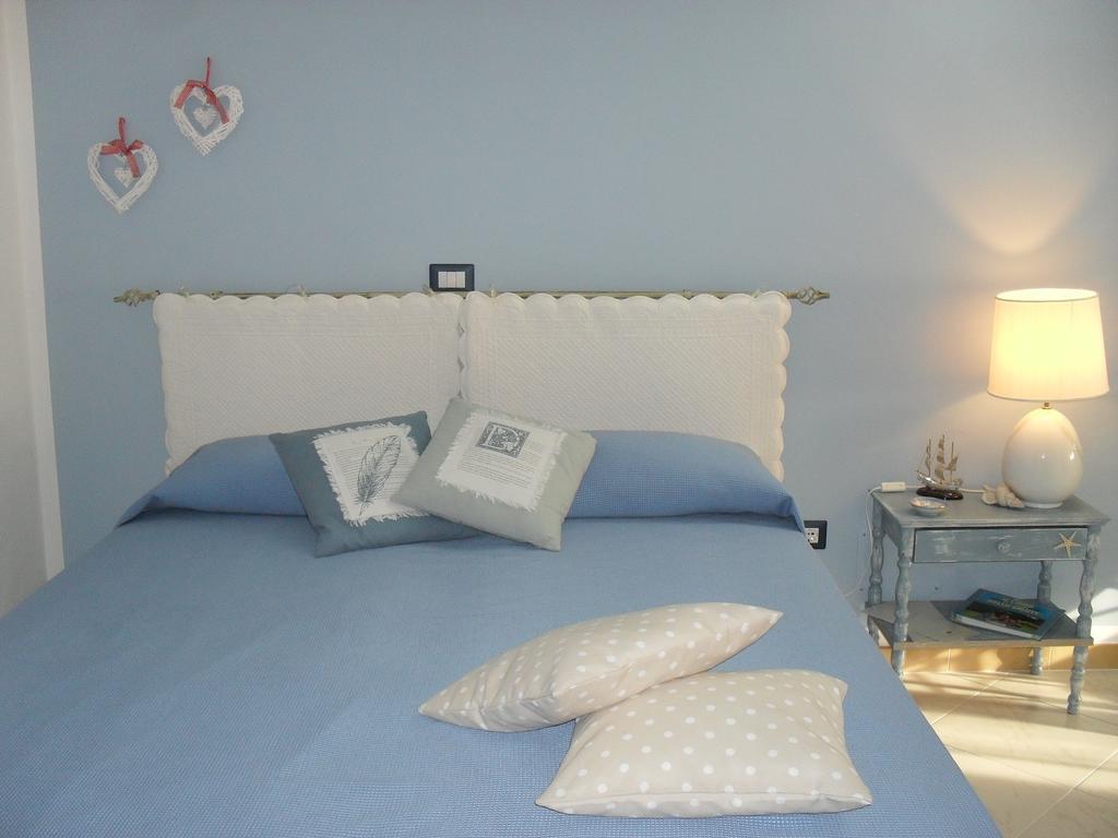 Villa Fattoria La Traccia Fertilia Habitación foto